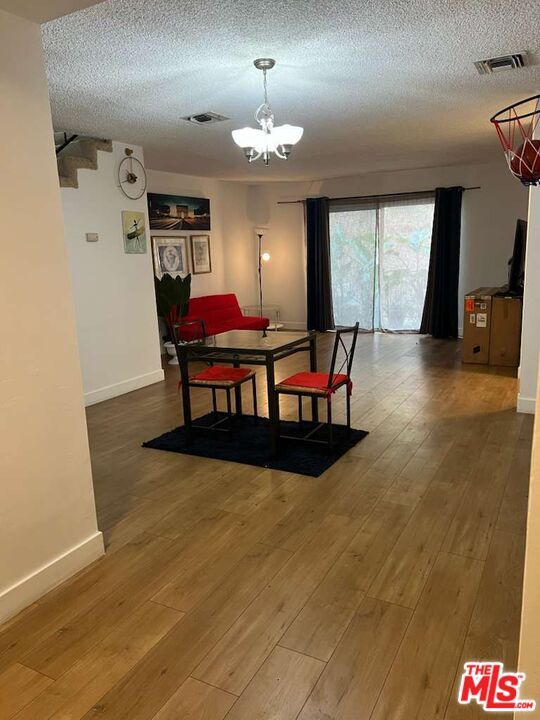 Foto del edificio - 931 New Depot St