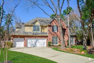 Building Photo - 14 Guinevere Pl