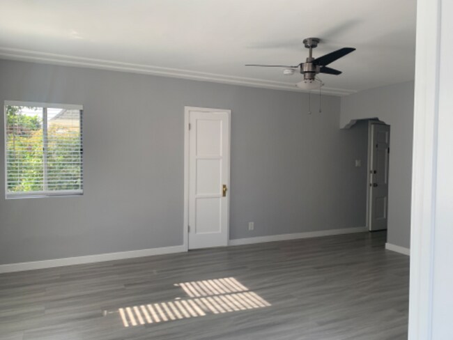 Building Photo - 316 N Ogden Dr