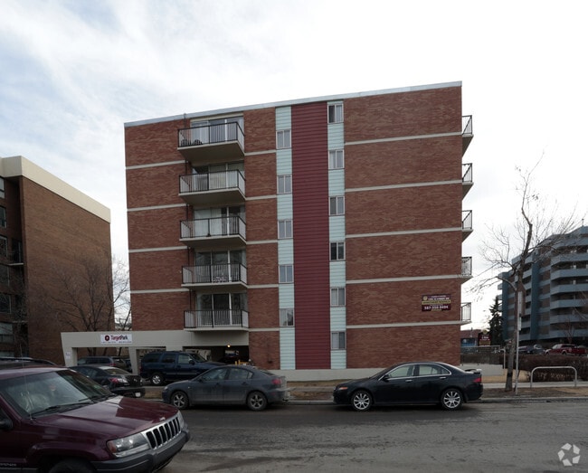 Building Photo - Camelot Suites