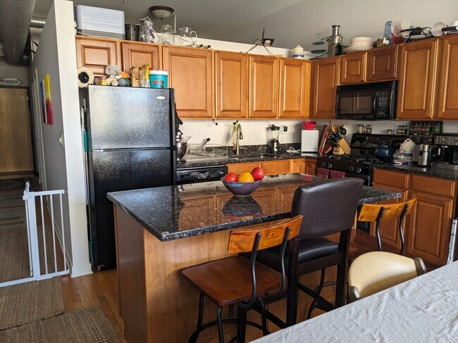 Foto del edificio - 4715 N Racine Ave