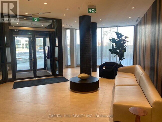 Building Photo - 2545 Simcoe St N