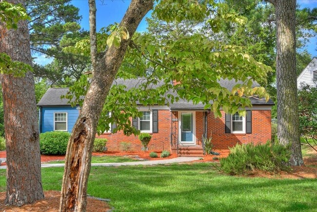 Building Photo - 2214 Breckenbridge Ave