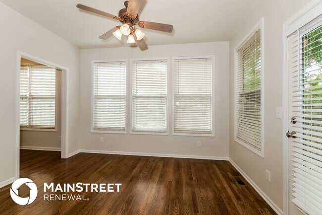 Foto del edificio - 1411 Russell Road