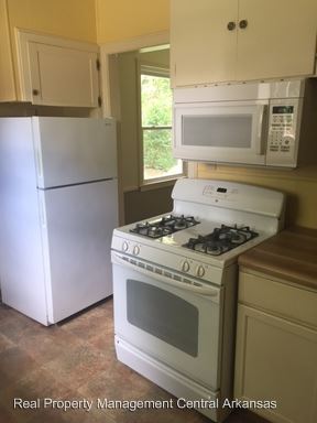 Building Photo - 2101 S Fillmore St