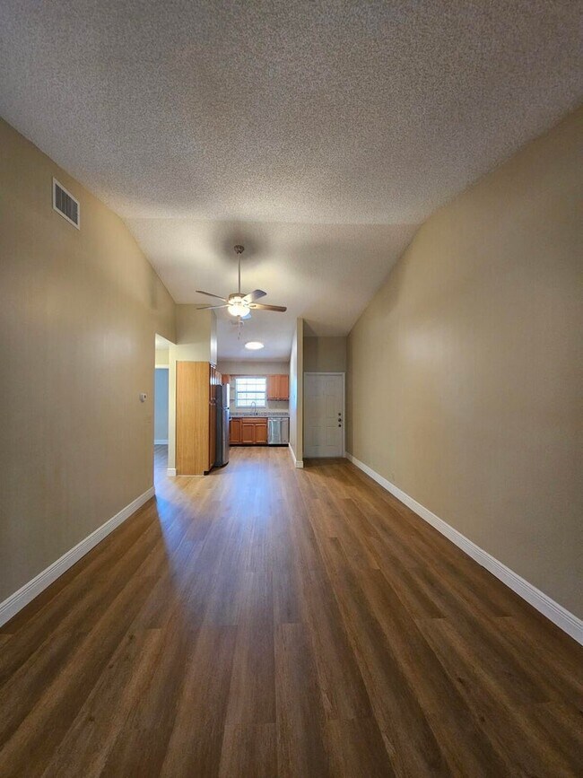 301 Norwood Ter Unit N228, Boca Raton, FL 33431 Condo for Rent in