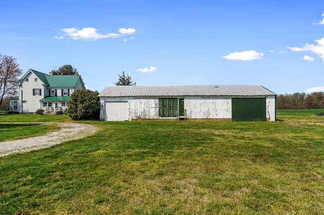 Foto del edificio - 559 Brick Store Landing Rd