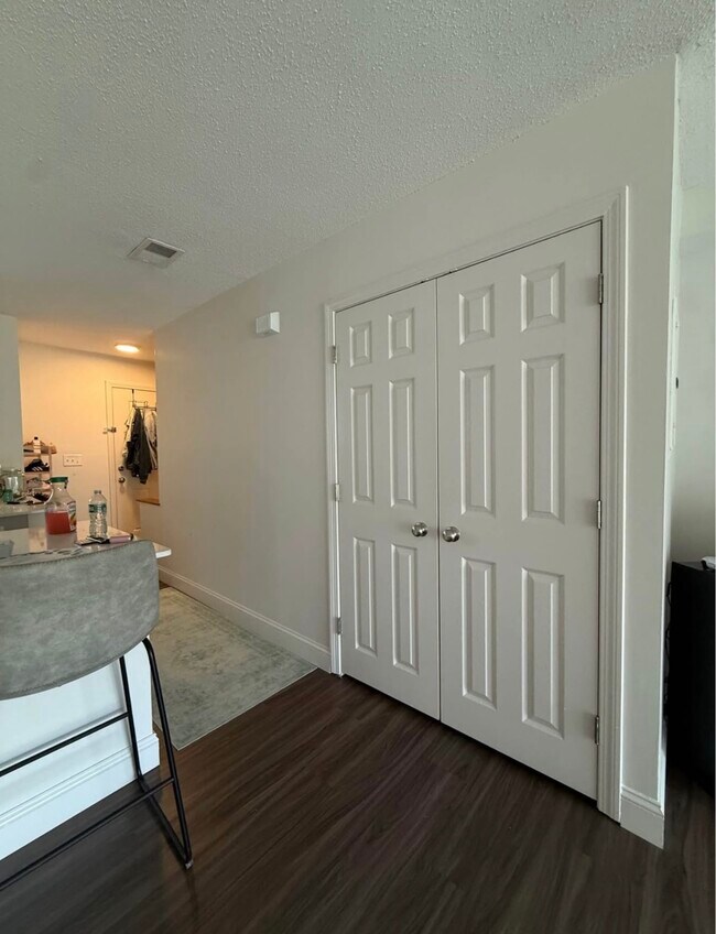Building Photo - 608 Windsor Ridge Dr