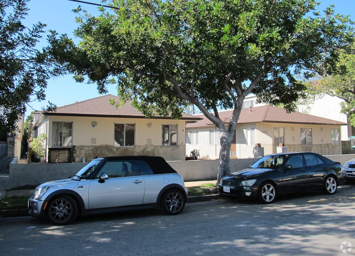 Foto del edificio - 1338 Princeton St