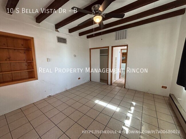 Building Photo - 10 S Bella Vista Dr