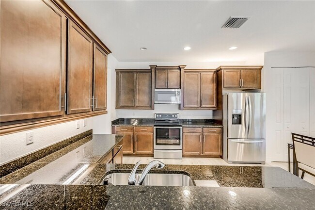 Building Photo - 11623 Meadowrun Cir