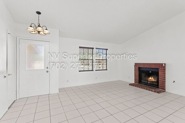 Building Photo - SW!! Spring Valley!! Single Story!!! Covered Patio!!! Fire Place!! Pet Friendly!!! Community Park...
