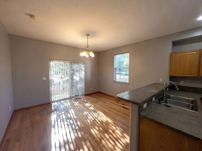 Building Photo - Spacious 4-Bedroom Home Between Frisco & Breckenridge | Attached Garage | Year Lease