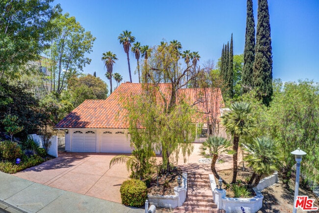 Foto del edificio - 4041 Alonzo Ave