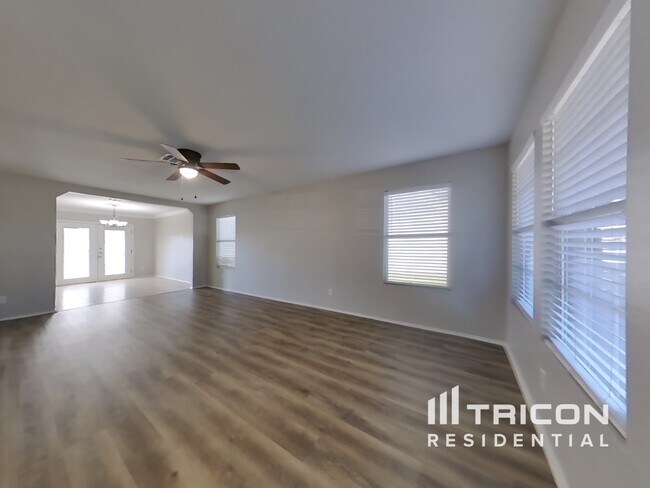 Building Photo - 145 Willow View