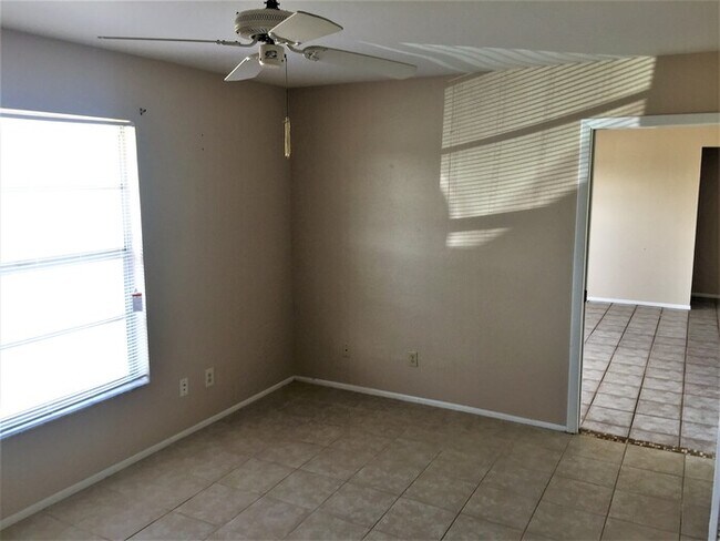 Foto del edificio - SE Cape Coral Single Family Home