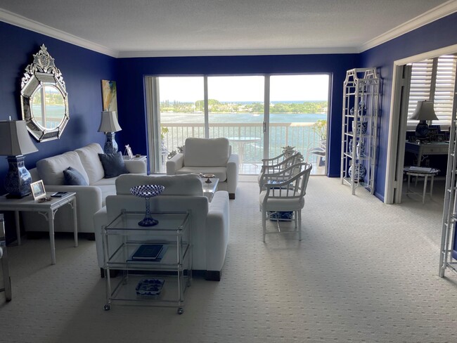 Building Photo - 2600 N Flagler Dr