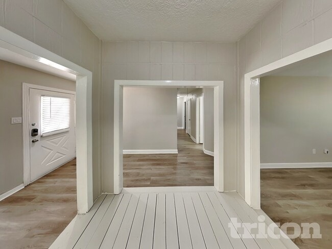 Building Photo - 5507 Bridgegate Dr