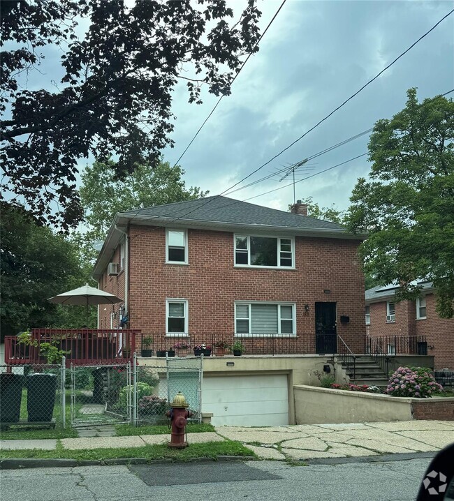Building Photo - 45 Fox Ave