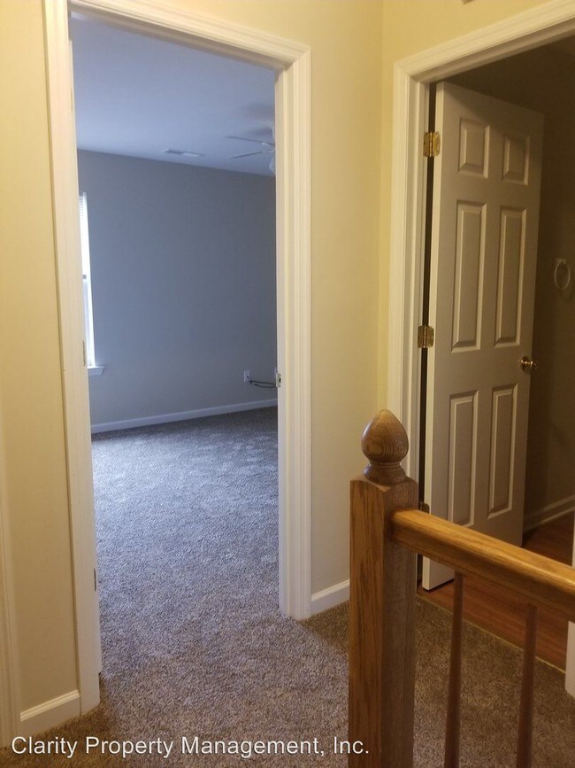 Building Photo - 855 Stone Glen Trail NW