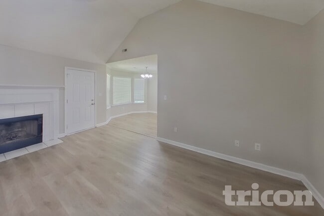 Building Photo - 162 Willow Springs Ln