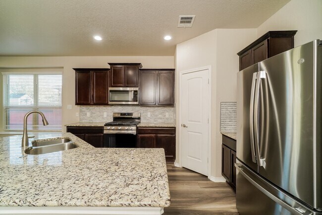 Foto del edificio - 22454 Akin Fawn