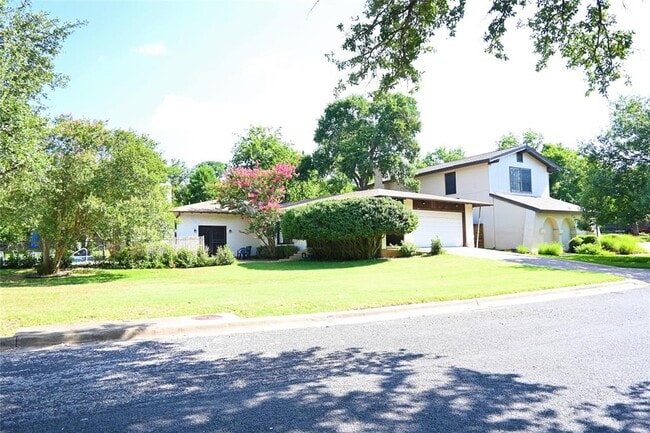 Building Photo - 7504 Rockpoint Dr