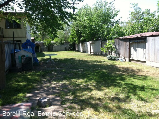 Foto del edificio - 2 br, 1 bath Apartment - 929 Illinois Ave.