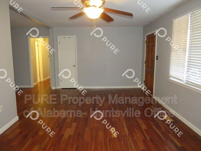 Building Photo - 4202 Balwin Cir SW