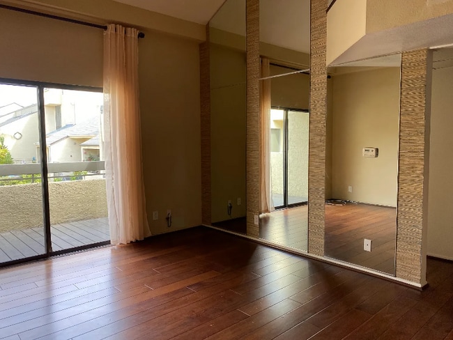 Building Photo - 64 Mar Vista Ave