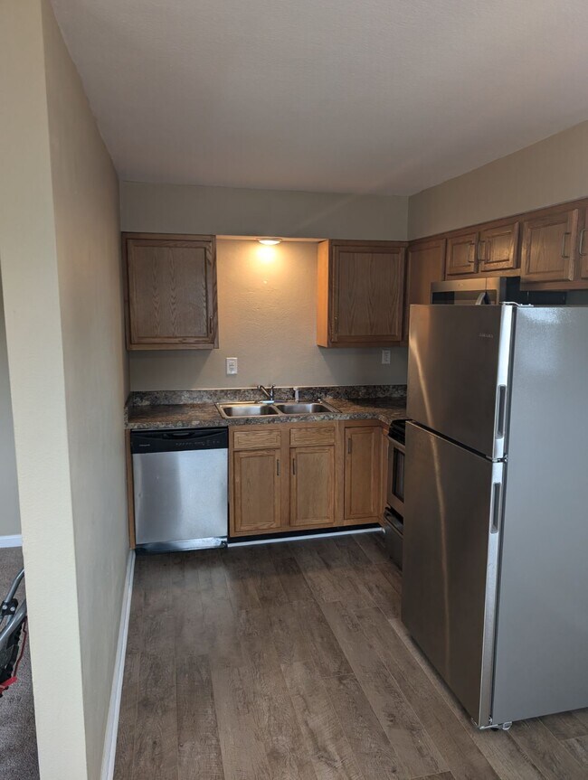 Foto del edificio - 140 Main Ave