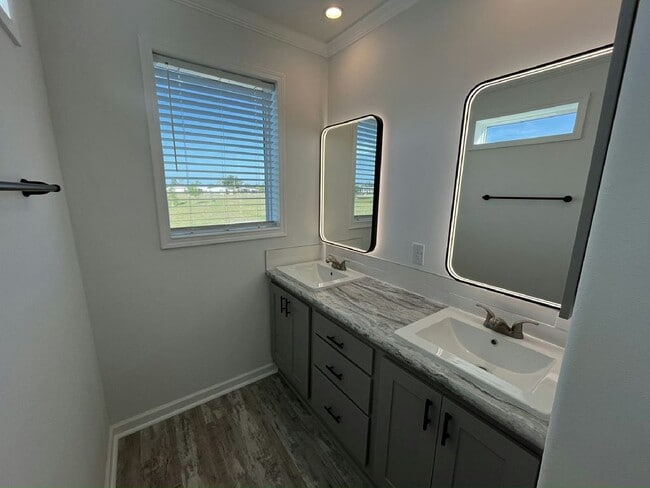 Foto del edificio - 7812 Cameo Ln