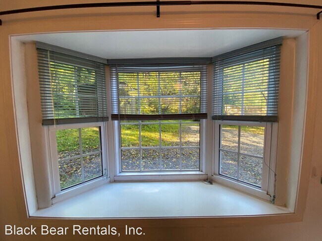 Foto del edificio - 2 br, 2 bath House - 15 Lawterdale Rd