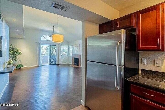 Building Photo - 5122 E Shea Blvd