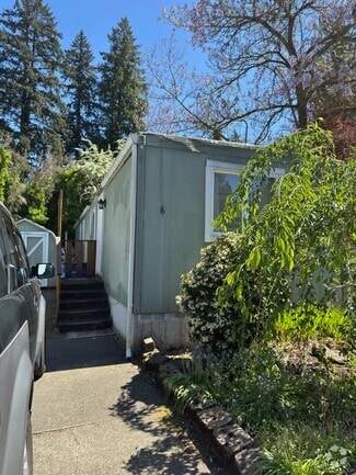 Building Photo - 744 K St