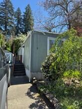 Building Photo - 744 K St