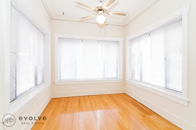 Foto del edificio - 1134 Maple Ave
