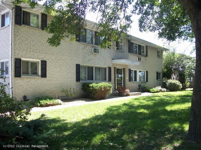 Building Photo - Blossom Lane Apartments