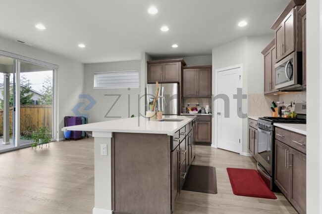 Foto del edificio - 8206 14th St SE