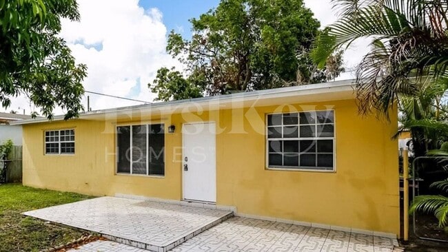 Building Photo - 11650 NW 11th Ave