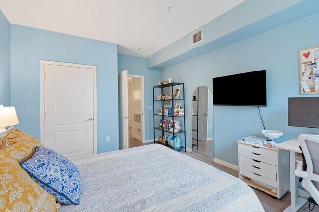 Foto del edificio - Luxury condo in Natomas!