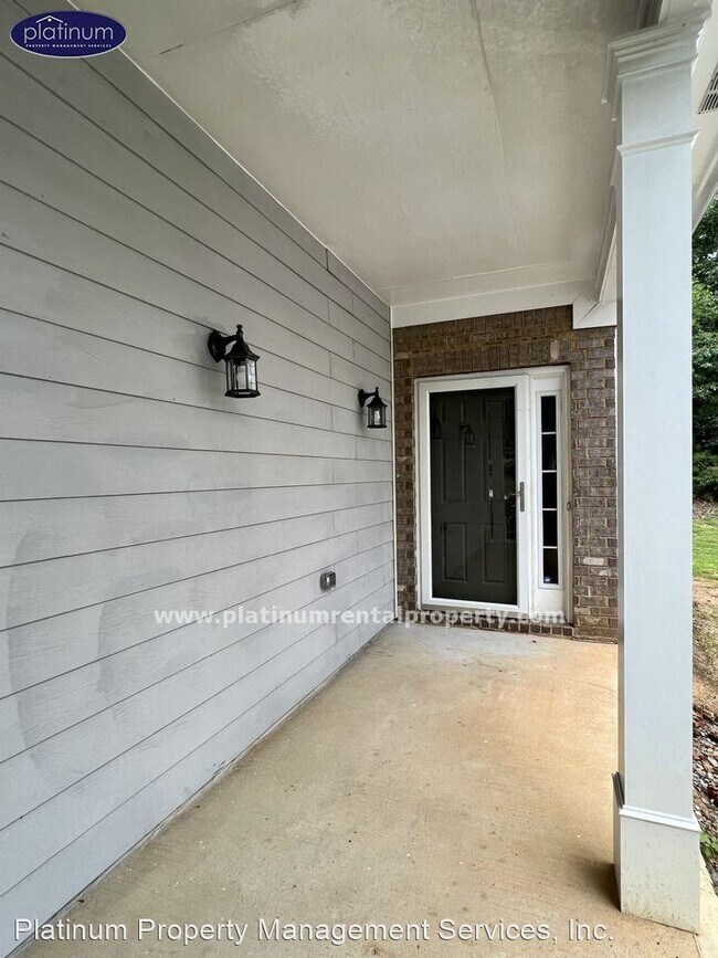 Foto del edificio - 3 br, 2.5 bath House - 4451 Ravenwood Dr