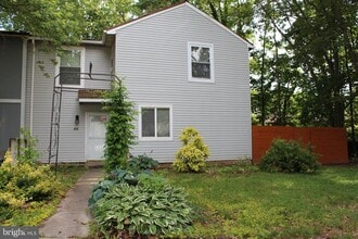 Building Photo - 44 Edinshire Rd