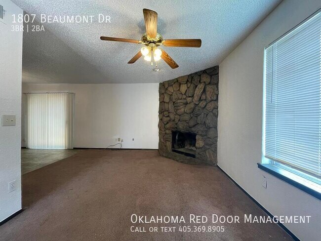 Foto del edificio - 1807 Beaumont Dr