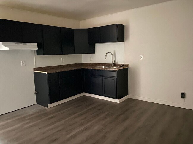 Foto del edificio - LIMITED TIME**NO APPLICATION FEE**1/2 OFF DEPOSIT**