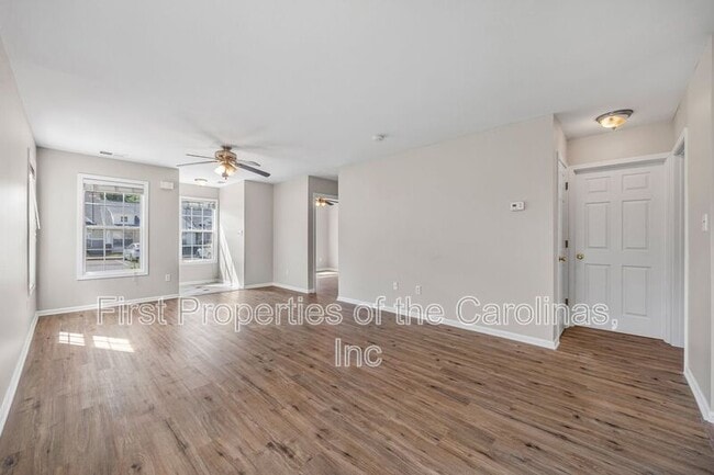 Building Photo - 1544 Tiana Way