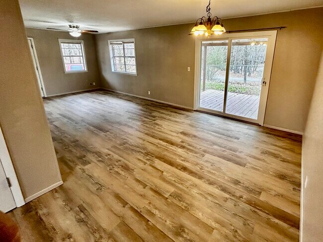 Foto del edificio - 2632 Ouachita Cir