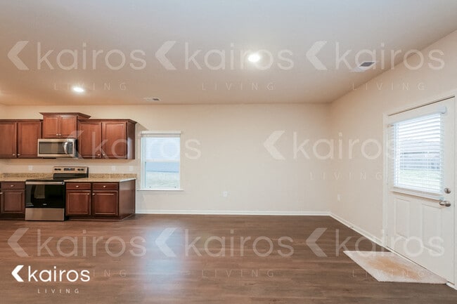 Foto del edificio - 1041 Pilgrim Ln