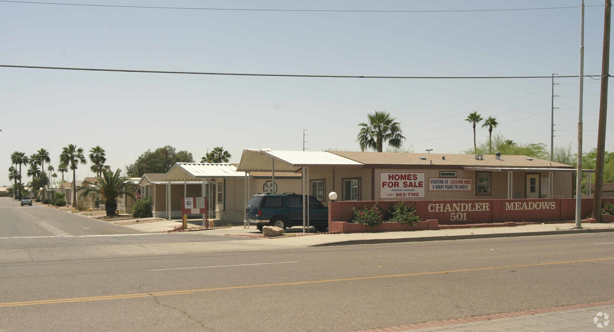 Building Photo - Chandler Meadows