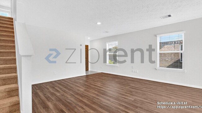 Foto del edificio - 12338 Seybold Cv Dr